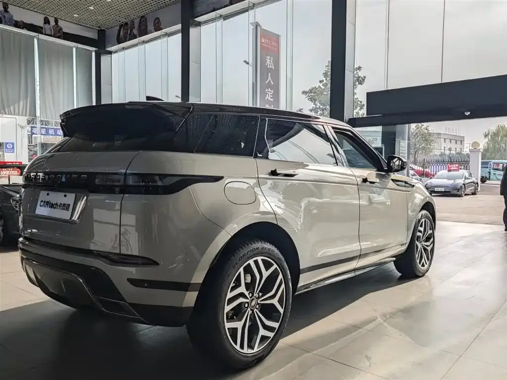 Land Rover Evoque — фото 10