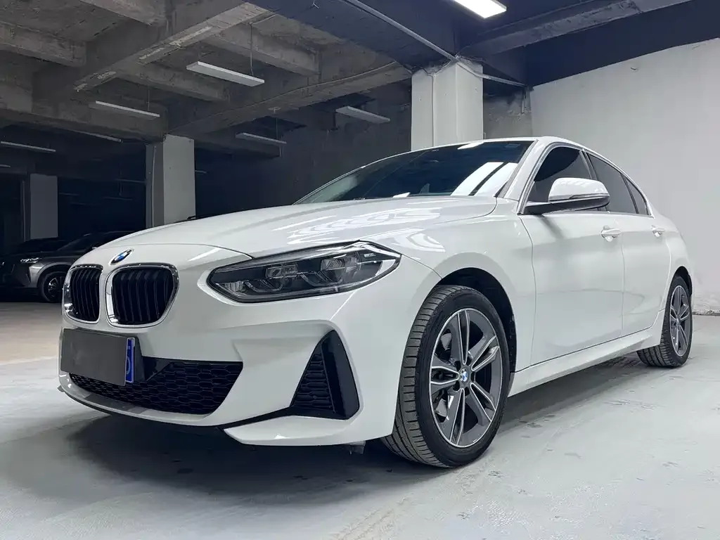 BMW 1 Series — фото 1