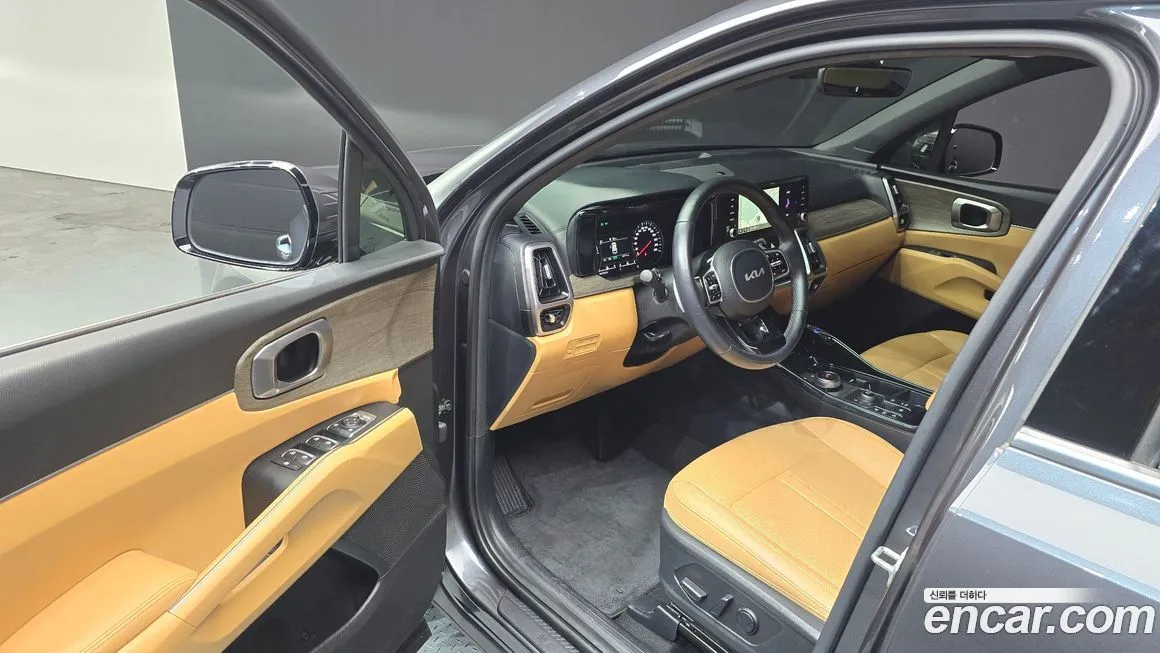 Kia Sorento — фото 7