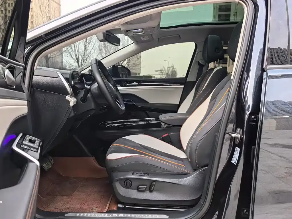 Volkswagen ID.6 Crozz — фото 5