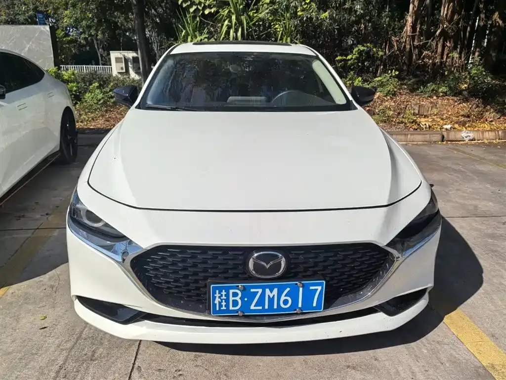 Mazda 3 Axela — фото 2