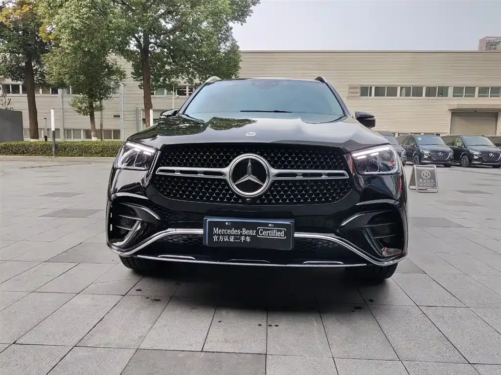 Mercedes-Benz GLE — фото 1