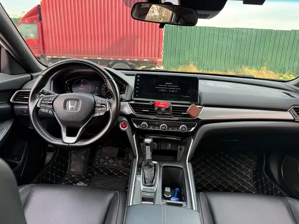 Honda Inspire — фото 4