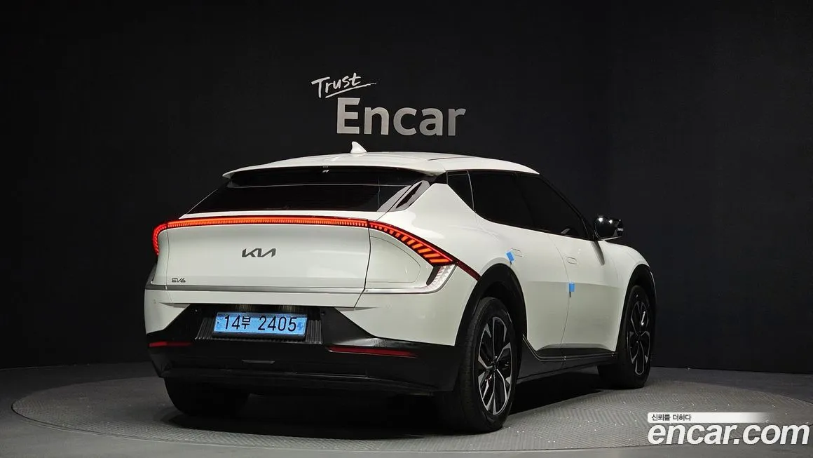 Kia EV6 — фото 7