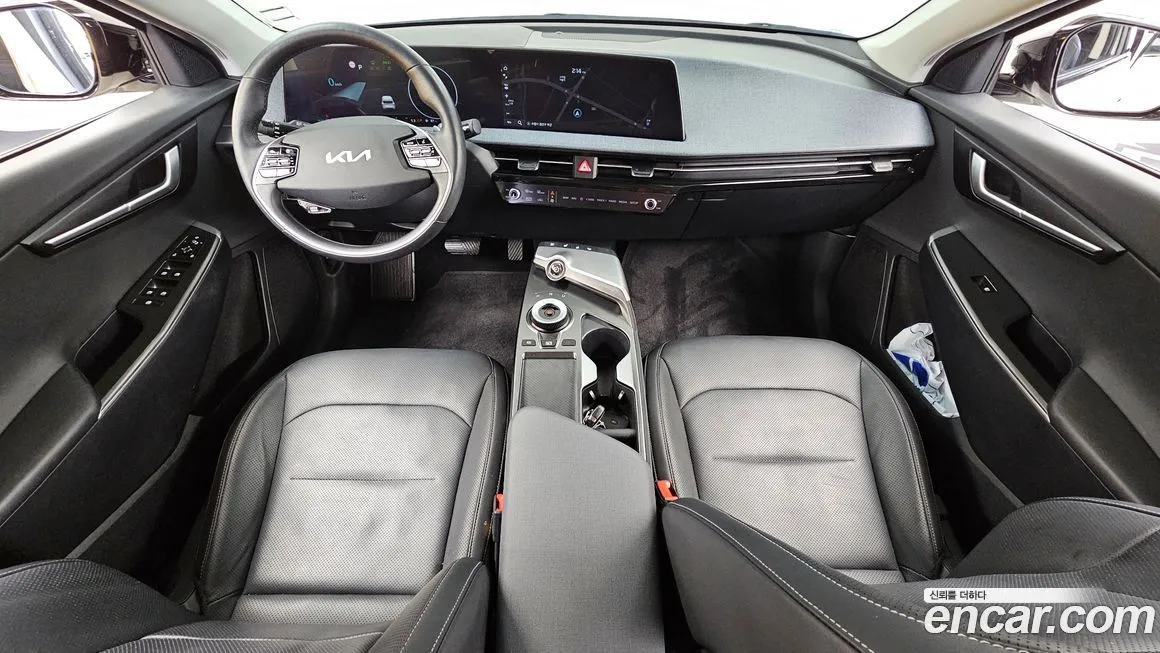 Kia EV6 — фото 9