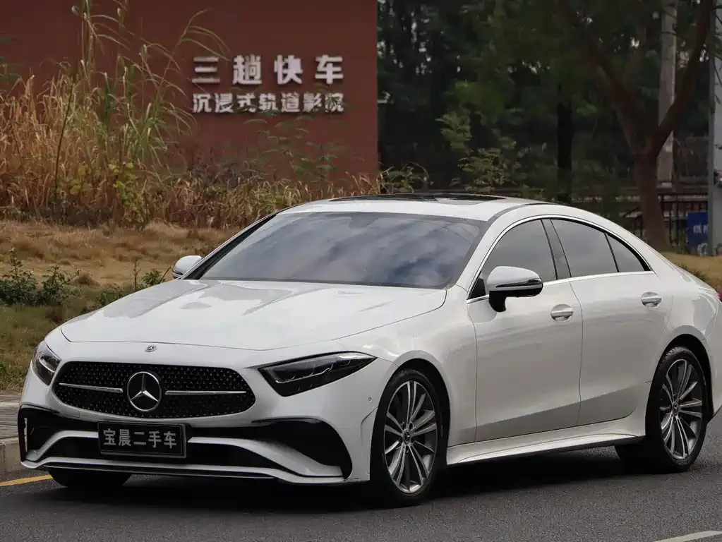 Mercedes-Benz CLS — фото 1