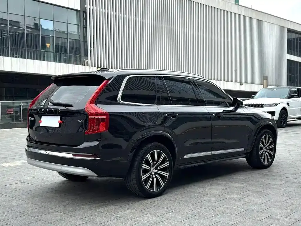 Volvo XC90 — фото 5