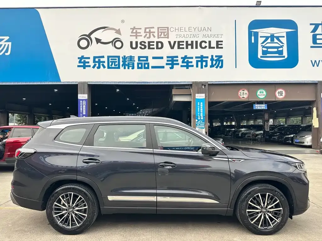 Chery Tiggo 8 PLUS — фото 8