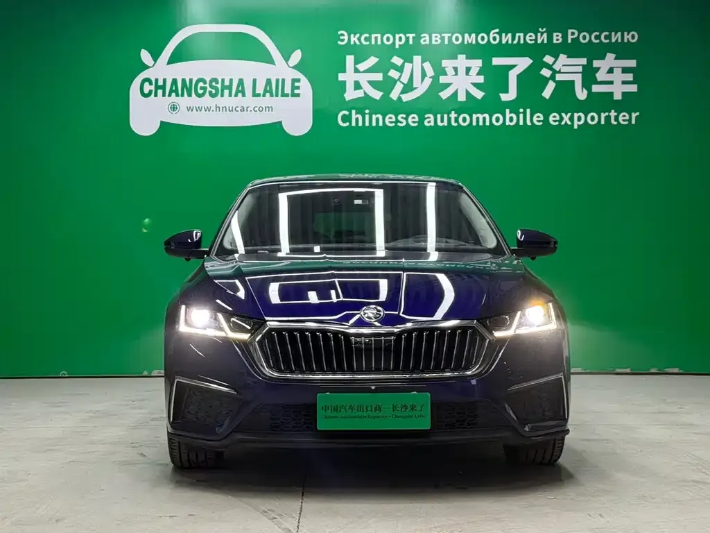Skoda Octavia — фото 5