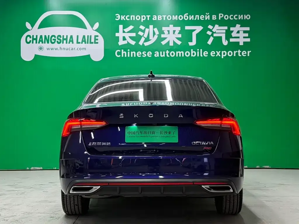 Skoda Octavia — фото 4