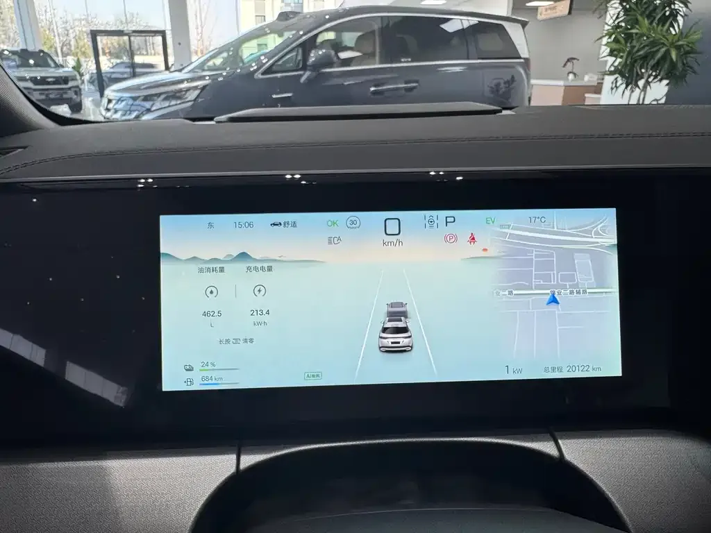 BYD L DM-i — фото 3
