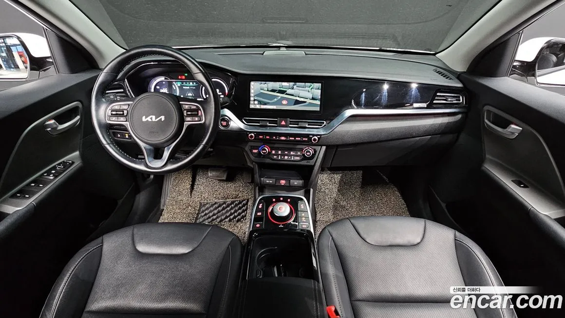 Kia Niro — фото 9
