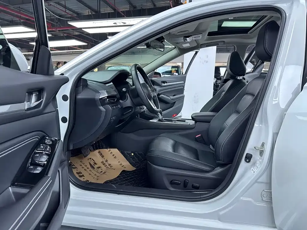 Nissan Teana — фото 9