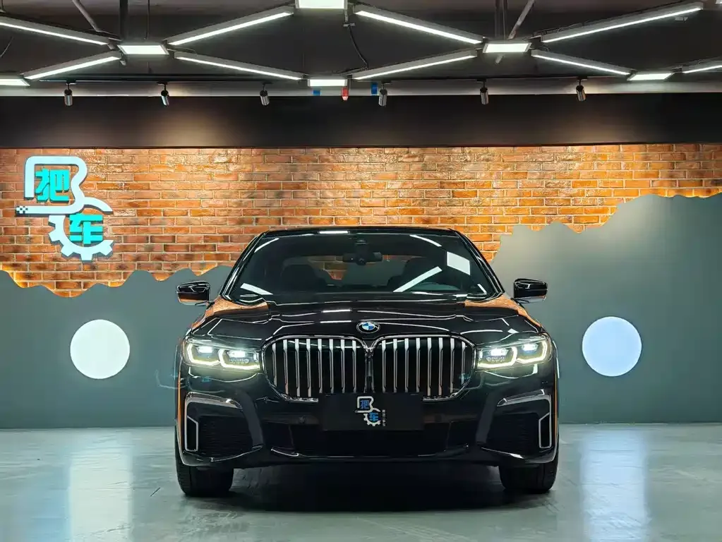 BMW 7 Series — фото 5