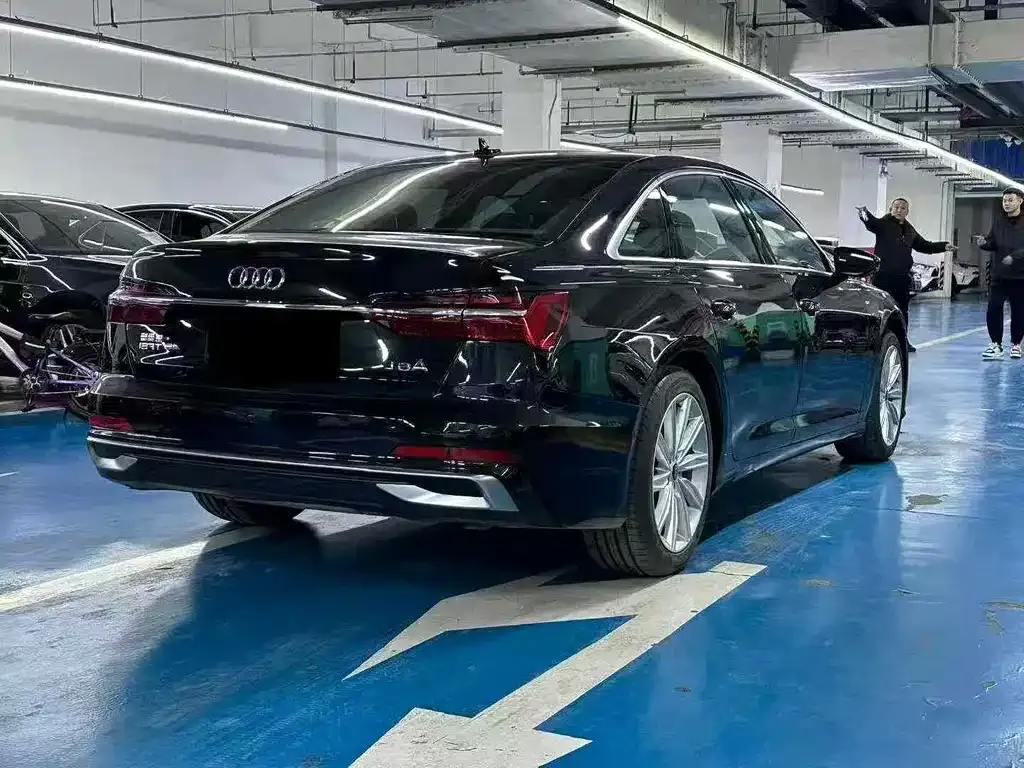 Audi A6L — фото 4