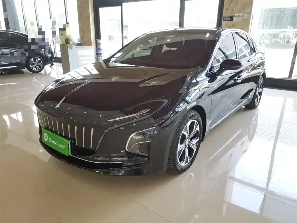 Hongqi E-QM5 — фото 2