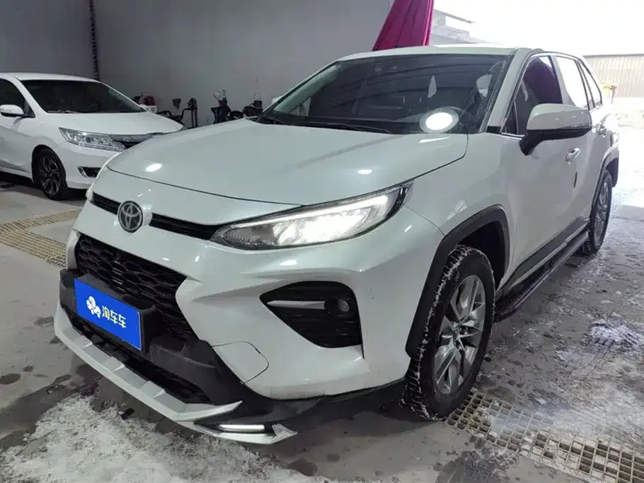 Toyota Wildlander — фото 1