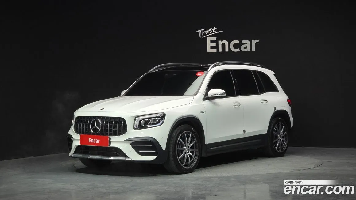 Mercedes-Benz GLB-Class — фото 1