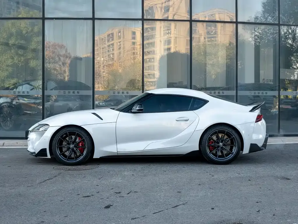Toyota Supra — фото 6