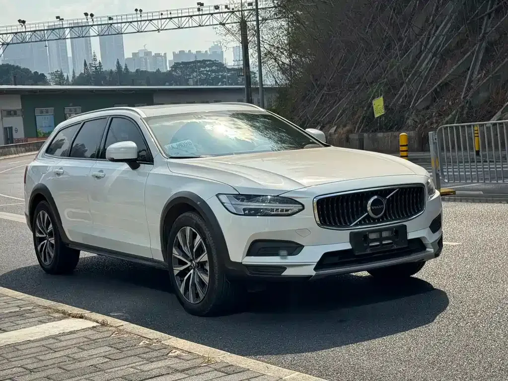 Volvo V90 — фото 4