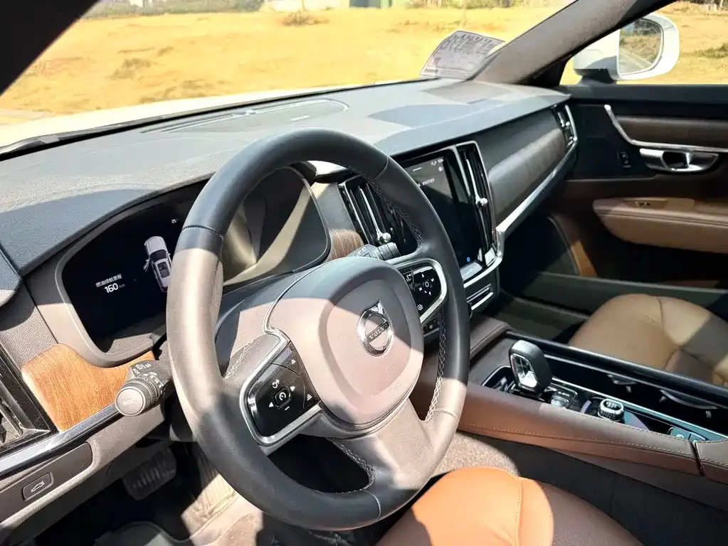 Volvo V90 — фото 2