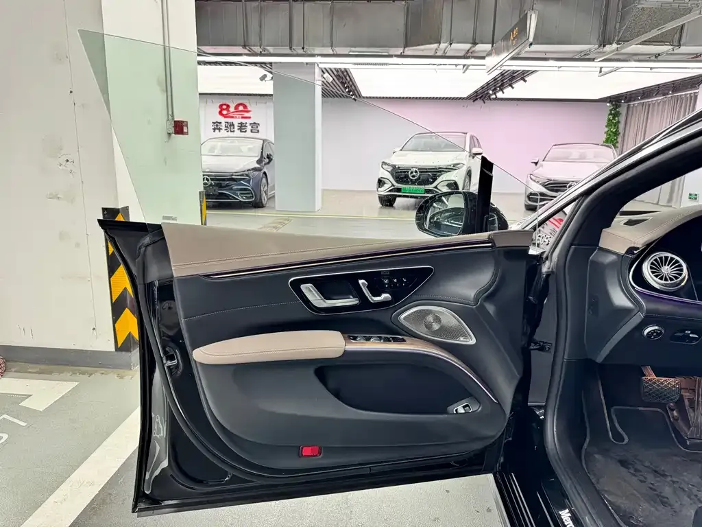 Mercedes-Benz EQS — фото 10
