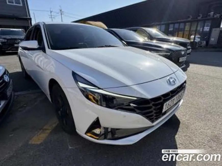 Hyundai AVANTE — фото 1