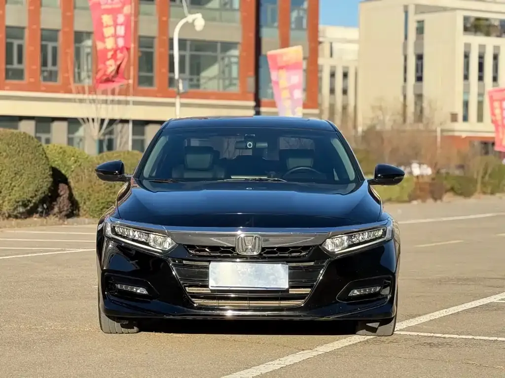 Honda Accord — фото 4