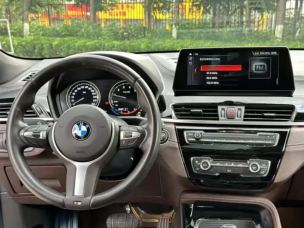 BMW X2 — фото 8
