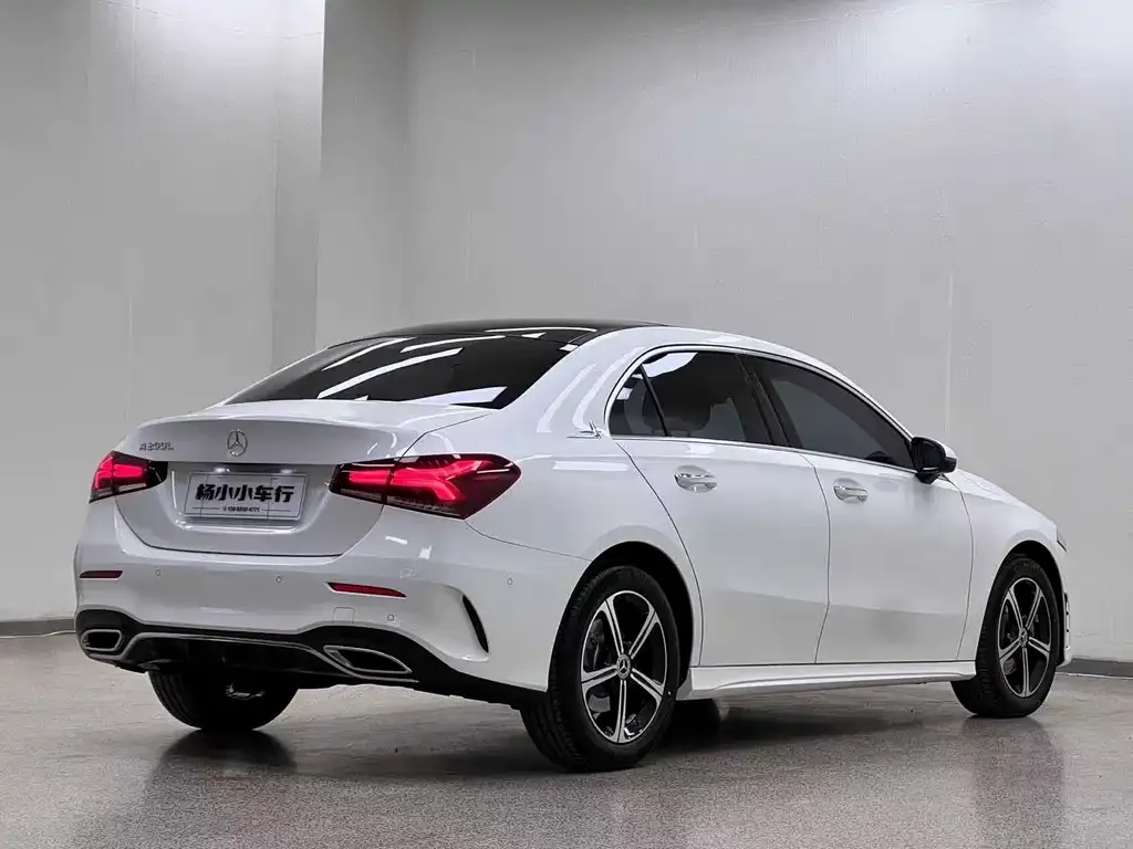 Mercedes-Benz A-Class — фото 8