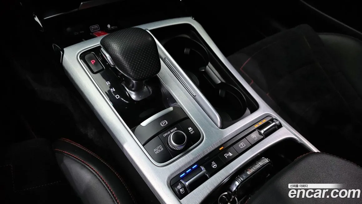 Kia Stinger — фото 10
