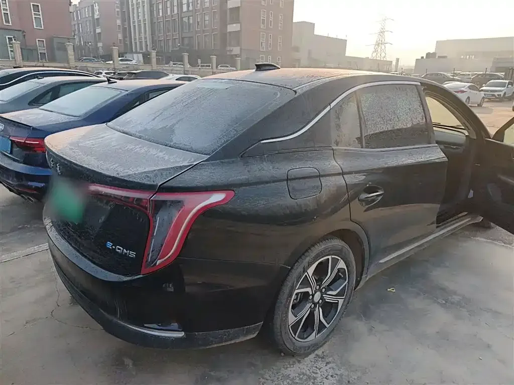 Hongqi E-QM5 — фото 6