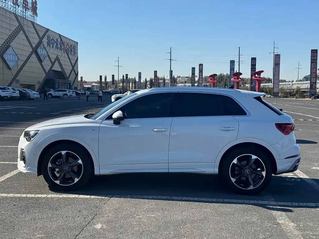 Audi Q3 — фото 2