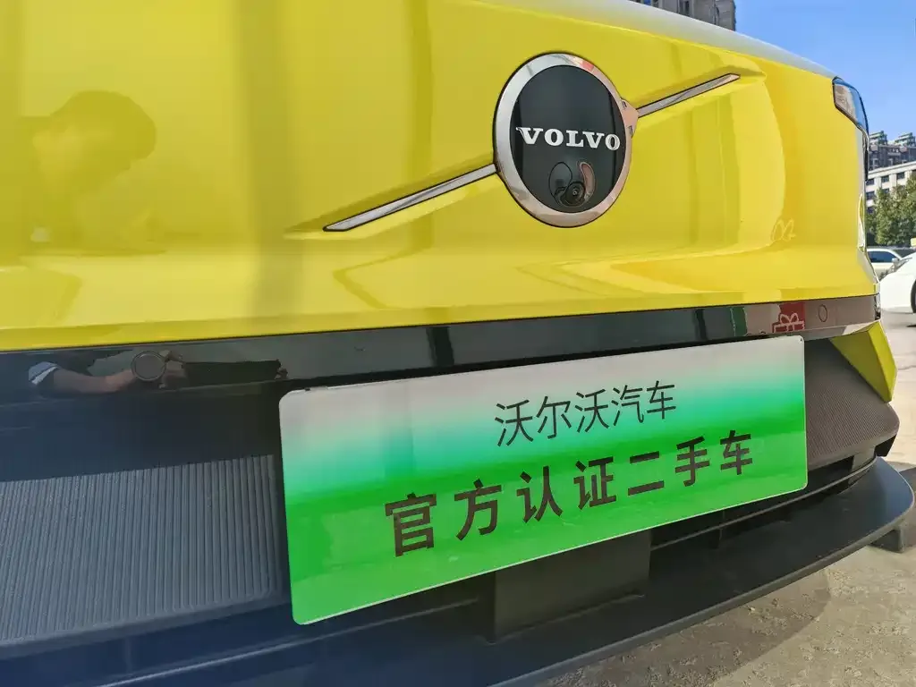 Volvo EX30 — фото 10