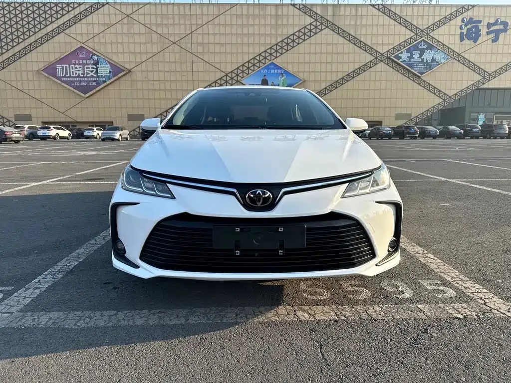 Toyota Corolla — фото 2