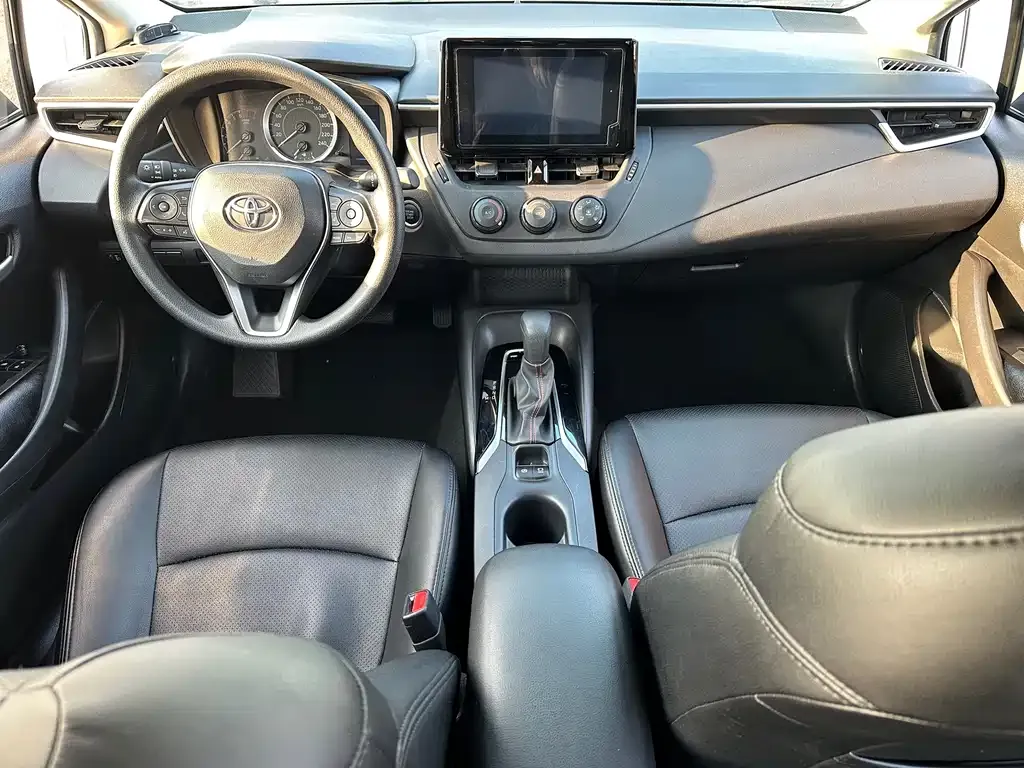 Toyota Corolla — фото 6