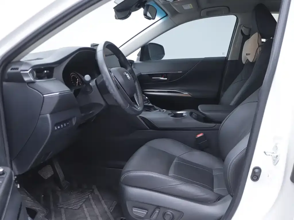 Toyota Harrier — фото 7