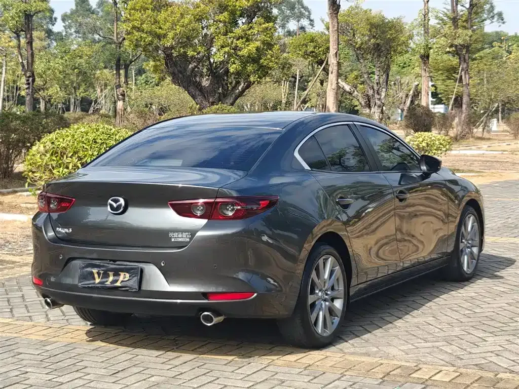 Mazda 3 Axela — фото 4