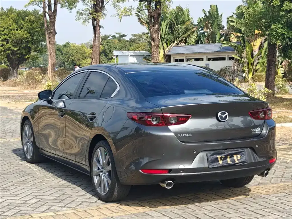 Mazda 3 Axela — фото 9