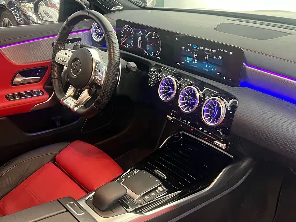 Mercedes-Benz A-Class AMG — фото 5