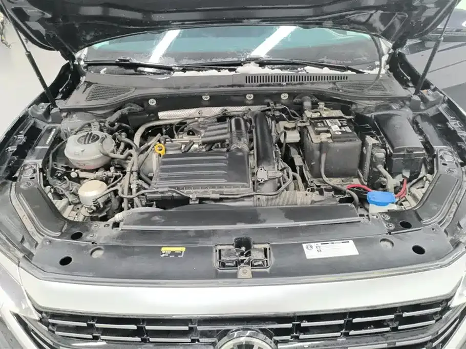 Volkswagen Passat — фото 10