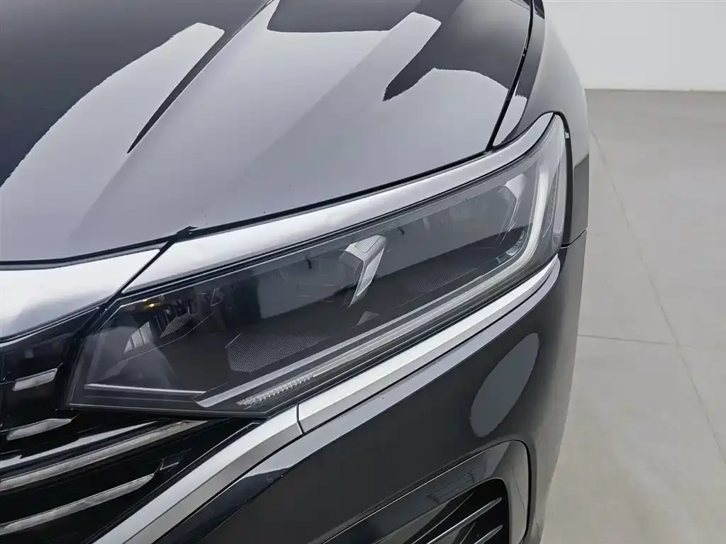 Volkswagen Passat — фото 7