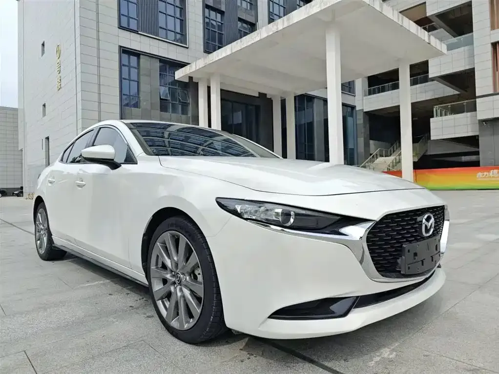 Mazda 3 Axela — фото 3