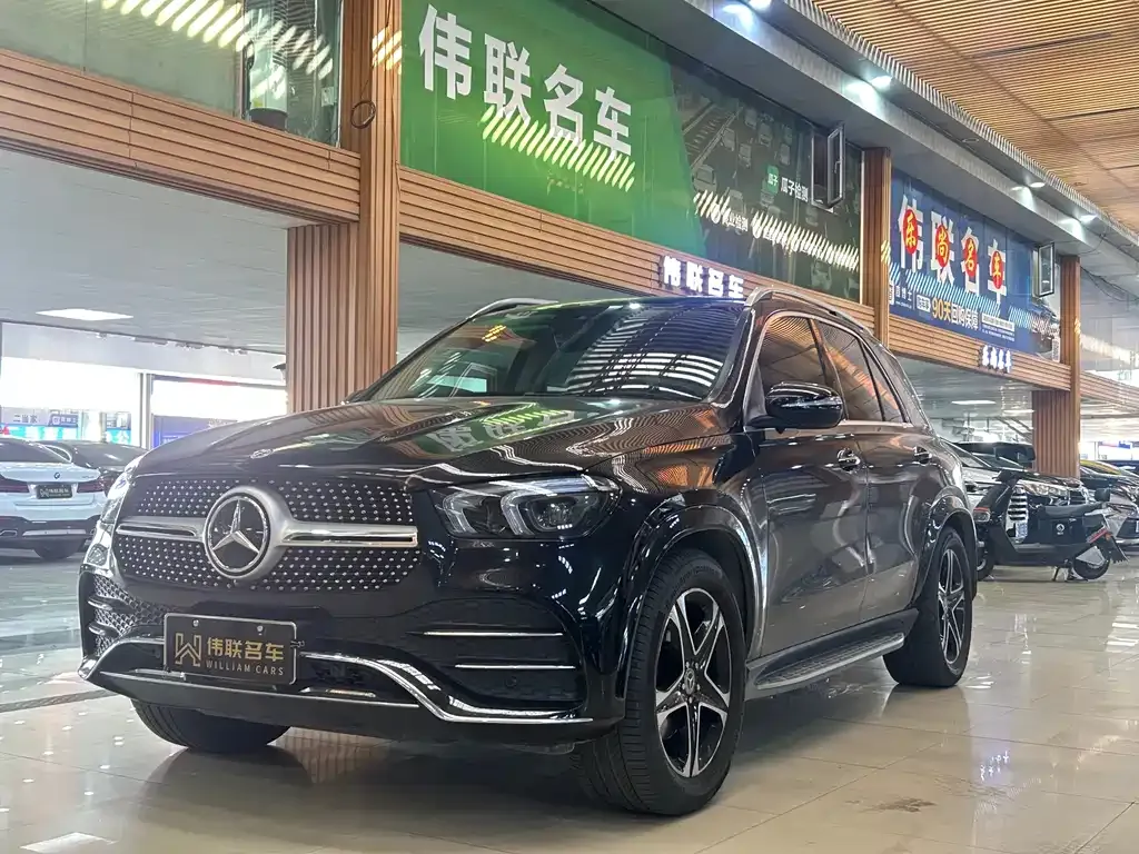 Mercedes-Benz GLE — фото 1