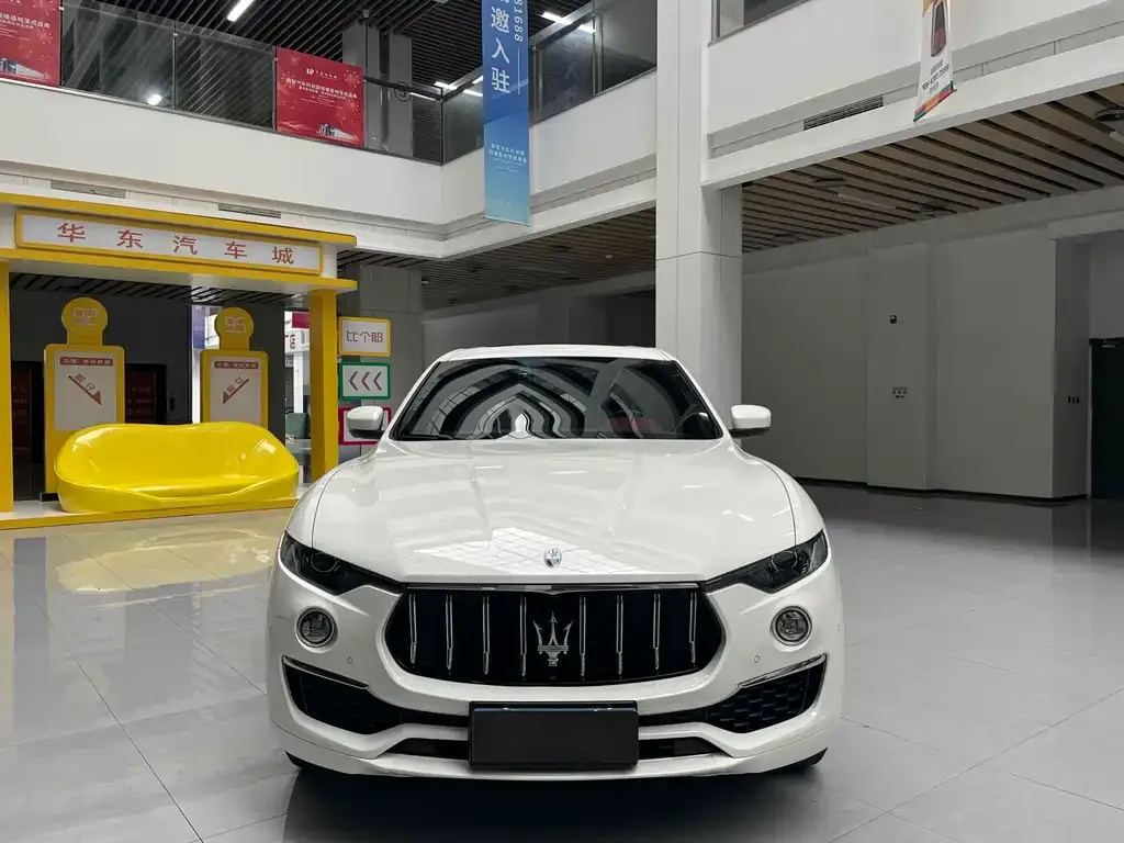 Maserati Levante — фото 8