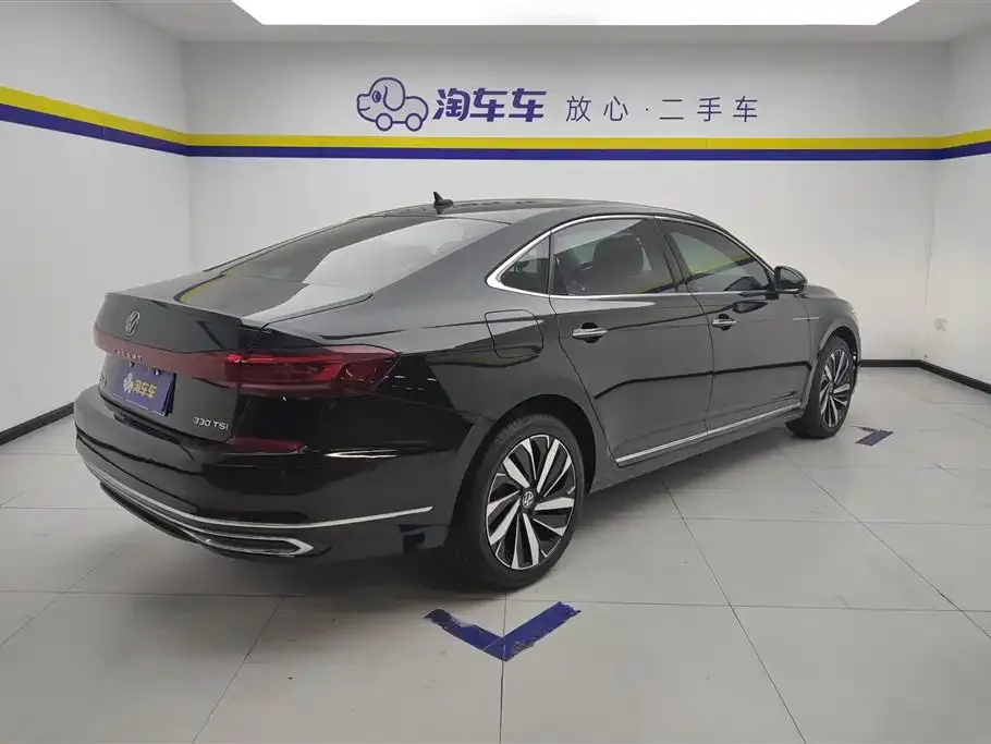 Volkswagen Passat — фото 10