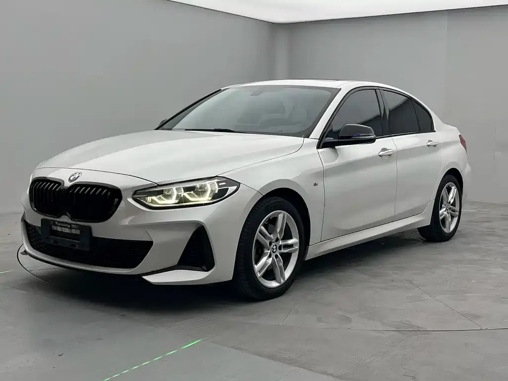 BMW 1 Series — фото 1