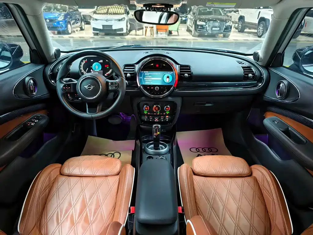 MINI Clubman — фото 10