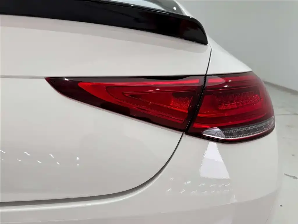 Mercedes-Benz CLS — фото 2