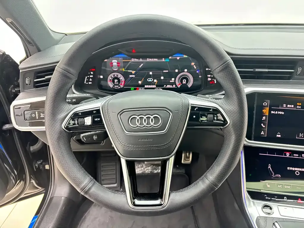 Audi A6L — фото 7